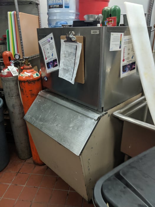 restaurant ice machine 2